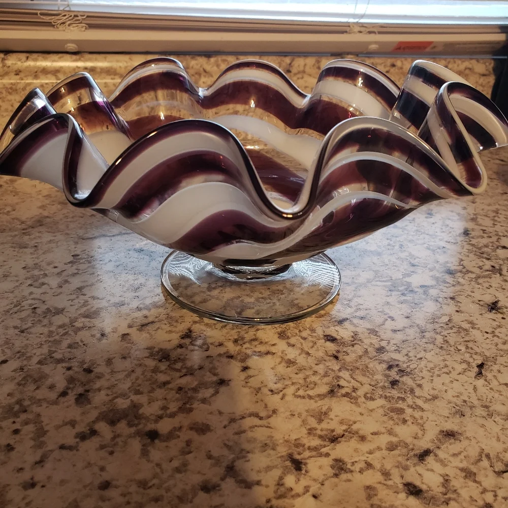 Candy dish, serving dish hand-blown pure and white
